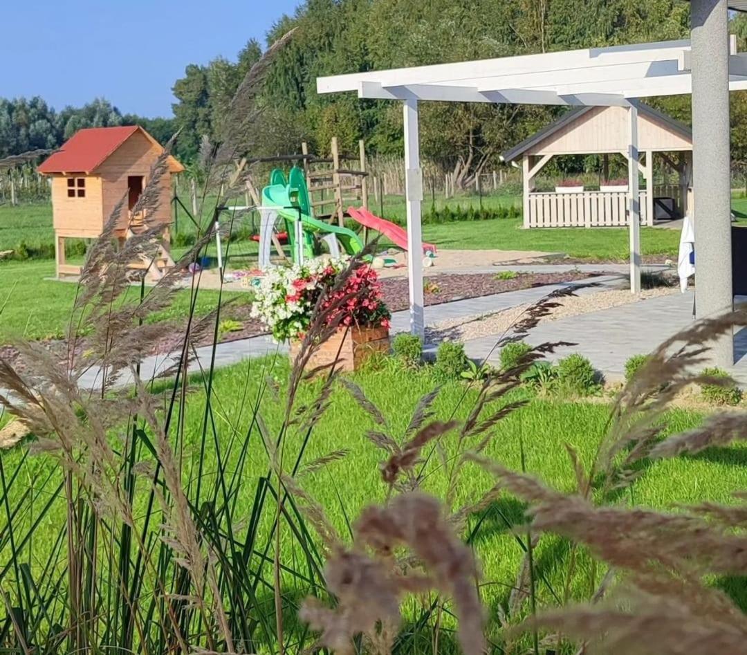 Apartamenty Wilga Spokojne Miejsce Z Calorocznym Jacuzzi I Letnim Basenem Exterior foto